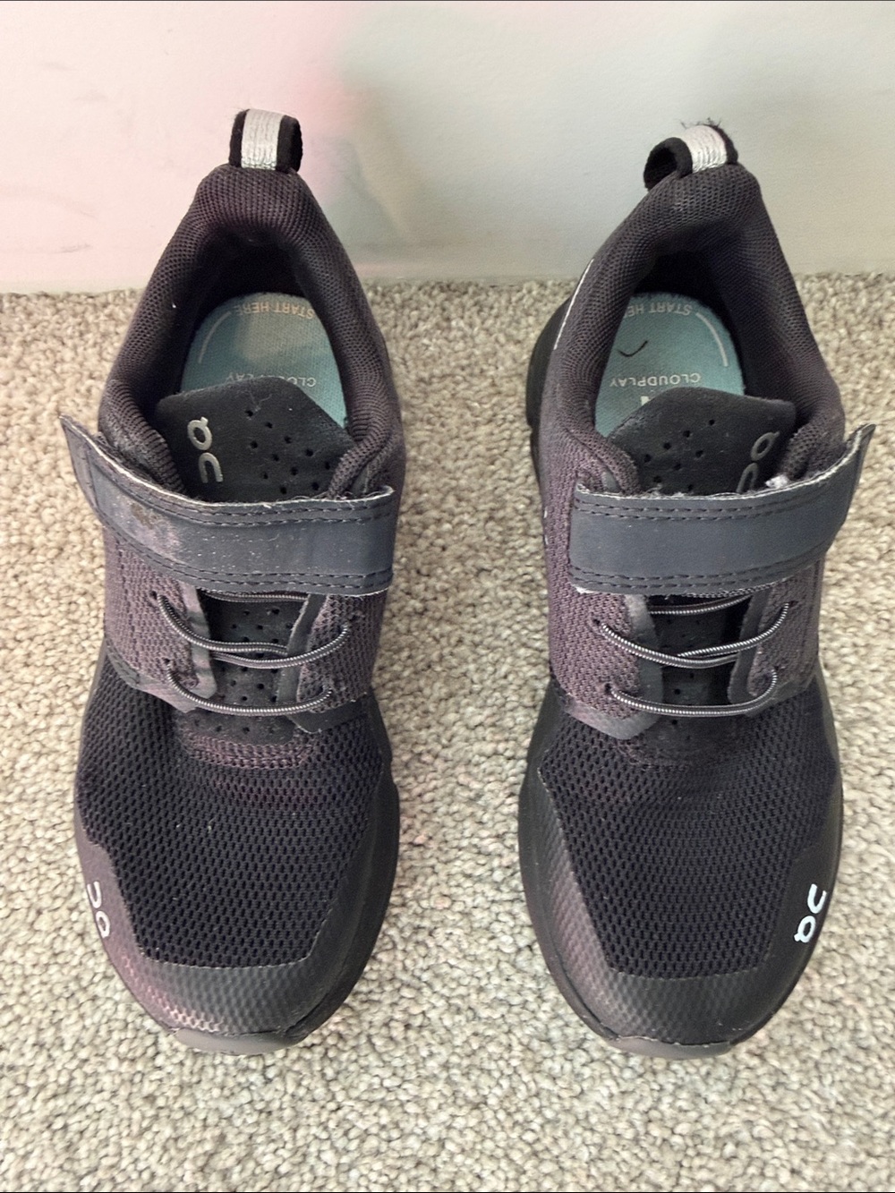 On Cloudplay Kids Sneakers Sz 13